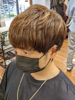 ブルブンガ(Berbunga) ツートンハイライトメッシュスリークショートニュアンスマッシュ