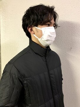 クレビアテン(CreBiA ten_) センターパート　ナチュラルパーマ