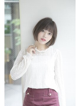 アフロディーテ ギンザ 秋葉原店(APHRODITE GINZA) 外ハネボブ/グラデーションカラー/ペールベージュ/秋葉原