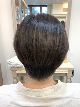 アルターリール(aL ter Rire) 黒髪/グレーベージュ/レイヤーロング/前髪パーマ/福原遼華