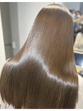 圧倒的な艶。軽やかでシルクのような心地よさが手に入る☆新、髪質改善シルクトリートメント。