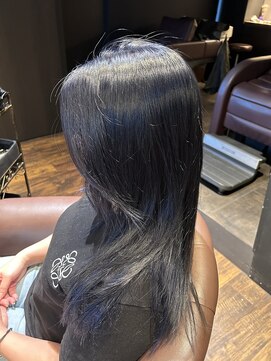 レパーン(Lepa) 艶めくブルーブラック