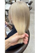 ロンド レア 天神大名店(Lond Le’a) デザインカラー/レイヤーカット/ウェットヘア/オリーブベージュ