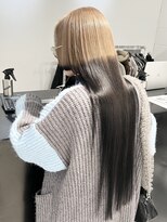 ココ 原宿(KOKO)&nbsp;黒髪小顔クラゲヘアーオリーブグレーココアベージュ姫カット