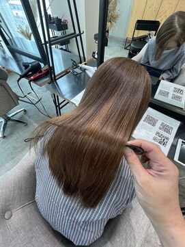 ラヴィエ(RAVIE) 【半田・髪質改善】縮毛矯正/トリートメント/マンツーマン