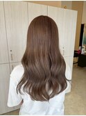 柔らかベージュ