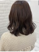 ラベンダーブラウンで艶っぽく<原田>