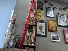 スピナーバルベアリーア(SPINNER BARBERIA)の雰囲気（お店のスタッフ全体での総獲得タイトル数も日本一！！）
