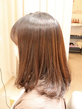 ワンアンドオンリー(One And Only) 大人可愛いミディアム似合わせカット髪質改善うるツヤスタイル