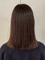 ジュリアンマーラ(Julien Mara) うるさらセミディ/切りっぱなし/ミディアム/秋色/ダークカラー