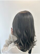 バブーバイビューティービースト 高知店(ba-boo by beauty:beast Academy)&nbsp;艶グレーカラー／毛先パーマ/ミディアム