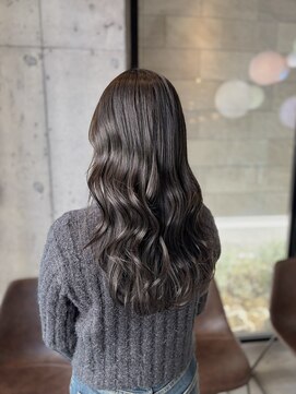 ロロネー 池田(Lolonois) オリーブグレージュカラー