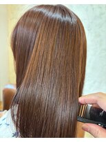 バグスドゥア(Bagus dua)&nbsp;夏のダメージを抑えたカラー9.10グレージュ