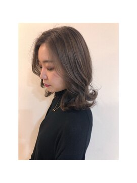 スタイル 成城学園前(STYLE) ハイライト×外ハネ 立体感カラー【STYLE成城 モリオカ マリン】