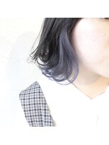 デコヘアーフラッペ(DECO HAIR frappe) ネイビーアッシュのインナーカラー