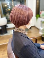 キイヒ(kiihi)&nbsp;ピンクのショートボブ