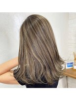 ループ(LOOP)&nbsp;大人女性のコントラストハイライト【ベージュ】