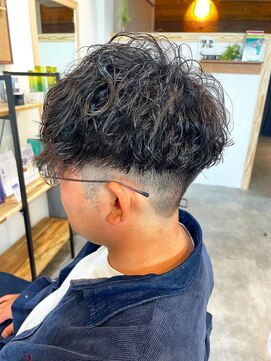 ヨーロ(YOLO) メンズツイストスパイラルパーマ