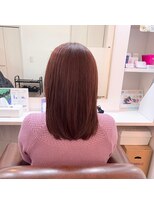 エルアホノホノ(Elua Hono Hono) ツヤ感ストレートヘア