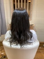 ヘアーデザイン ロッタ(hair design lotta)&nbsp;【hair desidgn lotta】　レイヤーを入れて抜け感たっぷりロング