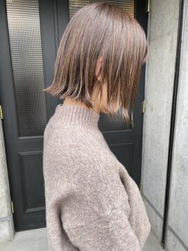 ベコ(Beco) 【武藤裕也】ベージュ×切りっぱなし外ハネボブ◎20代30代人気◎