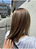 ミルクティーベージュ