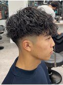 波巻きパーマスパイラルパーマツイストスパイラルパーマメンズ