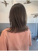 明るめグレージュ