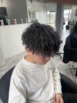アグ ヘアー ベルス 大谷店(Agu hair BELLUS) ホワイトメッシュ×ツイストスパイラル