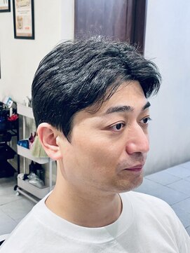 グレイスフルバーバーロンドン 大宮店(Graceful Barber London) 【40代 男性】ロンドン耳出しナチュラル（大宮/バーバー）