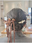 肩につくくらいのボブでも大人ガーリーなシニヨンスタイル