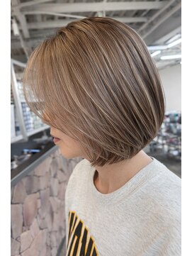 ファンド 千葉(fand) クールショートボブ/イメチェンハイライト/白髪ぼかし