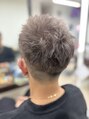 アルバオラ(Alvaora)&nbsp;メンズダブルカラーとカット！ワンブリーチでこの発色！