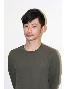 エイチエイチ(H.H.) Short Side × 建設業