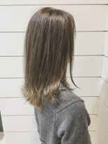 ネオリーブ アンド 渋谷店(Neolive &)&nbsp;【Neolive & 渋谷店】カーキベージュカラー