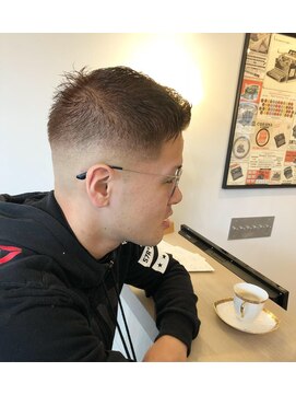 リノデザイン(LINO DESIGN) 攻めのスキンフェードスタイル　LINODESIGN