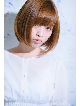 ヴァンクシー バイ ルナ(VANKCY by Luna) 簡単 ボブ ワンレン ナチュラルストレート 厚めバング