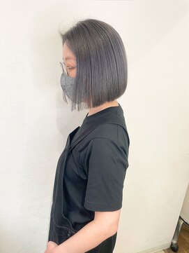 ジェム(GEM) 切りっぱなしミニボブ/透明感◎ペールグレー