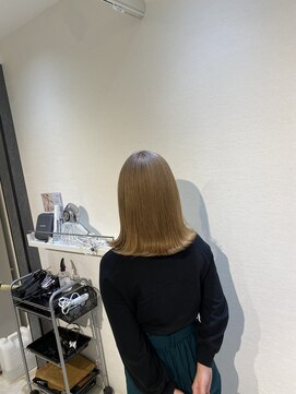 ソワン ドゥ ブレス エルネ 立花店(soin de brace elne) くすみベージュ/ケアブリーチ/ダメージレス/ミディアム