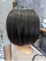 ロム ボブ/ヘルシースタイル/アッシュブラック/アースカラー/30代40代