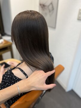 アーバイン バイ ピーシーエイチ(Irvine by P.C.H) 7トーン　アッシュグレージュ