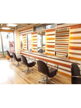 少人数ならではの落ち着いた空間◎マンツーマン施術で上質なサロンタイムを♪大型店が苦手な方にも◎