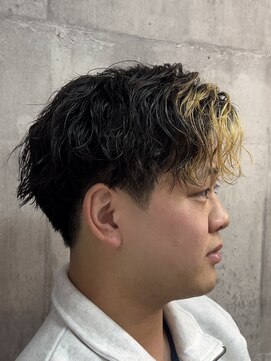 メイン(MENIN) 【Insta@hi_de0205】ツイストスパイラルパーマ[相模大野/町田]