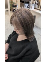 エメ(aimer)&nbsp;白髪ぼかしハイライト