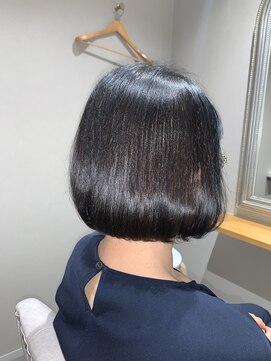 ぷう 40代50代60代◎脱白髪染め 大人ボブスタイル