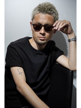 リップスヘアー 銀座(LIPPS hair) スパイキーショート 金髪ショート