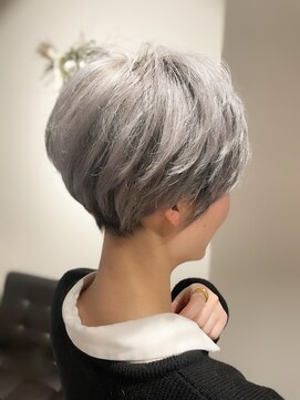 オリ(OLI) ホワイトシルバー