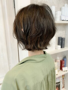 キャアリー(Caary) 福山市　切りっぱなし外ハネボブ人気caaryハイライトグレージュ