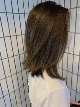 アイズ(I'z) 【グレージュカラー】