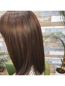 ハウオリ ヘアーワークス(Hauoli hair works) 暖色、艶髪、ヴァイオレットピンク